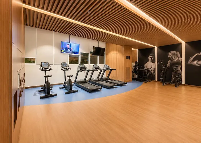 Luxury 1br With Pool And Gym At Park Mckinley West A Manila